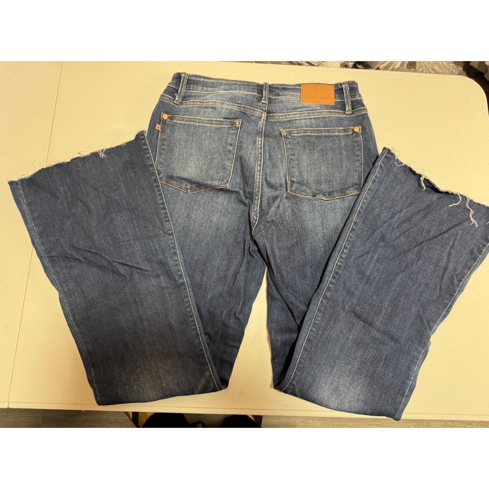 Judy Blue Flare Jeans Womens 11/30 Blue Mid Rise Stretch Raw Hem Boho Denim k - Picture 5 of 5